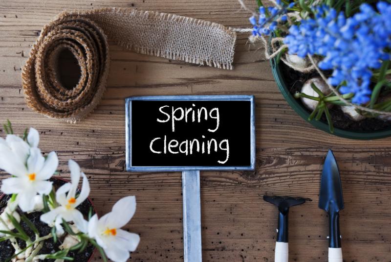 3 Great Ways to Use Your Storage Locker During Spring Cleaning