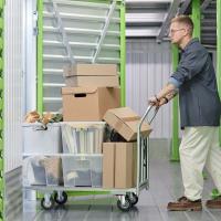 Using Storage to Simplify Seasonal Decoration Changes